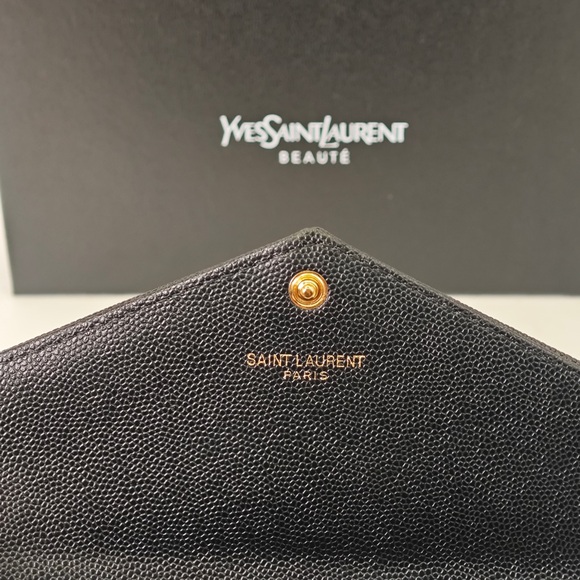 Yves Saint Laurent Quilted Black Wallet with Gold Emblem - Picture 4 of 7